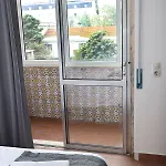 Host Lissabon