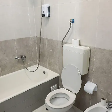 Host Hostel