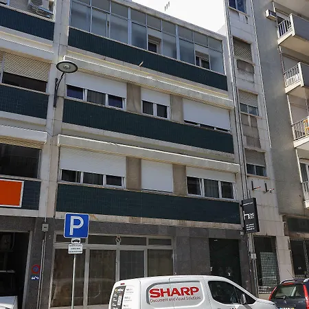 Host بيت شباب Lisboa