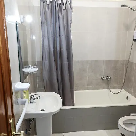 Host بيت شباب Lisboa