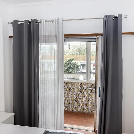 אכסניה Host ליסבון