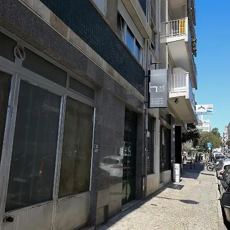 Host אכסניה ליסבון